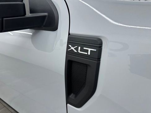 New 2026 Ford Maverick XLT image 8