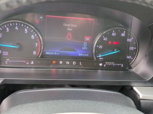 Used 2022 Ford Explorer XLT w/ Equipment Group 202A image 19