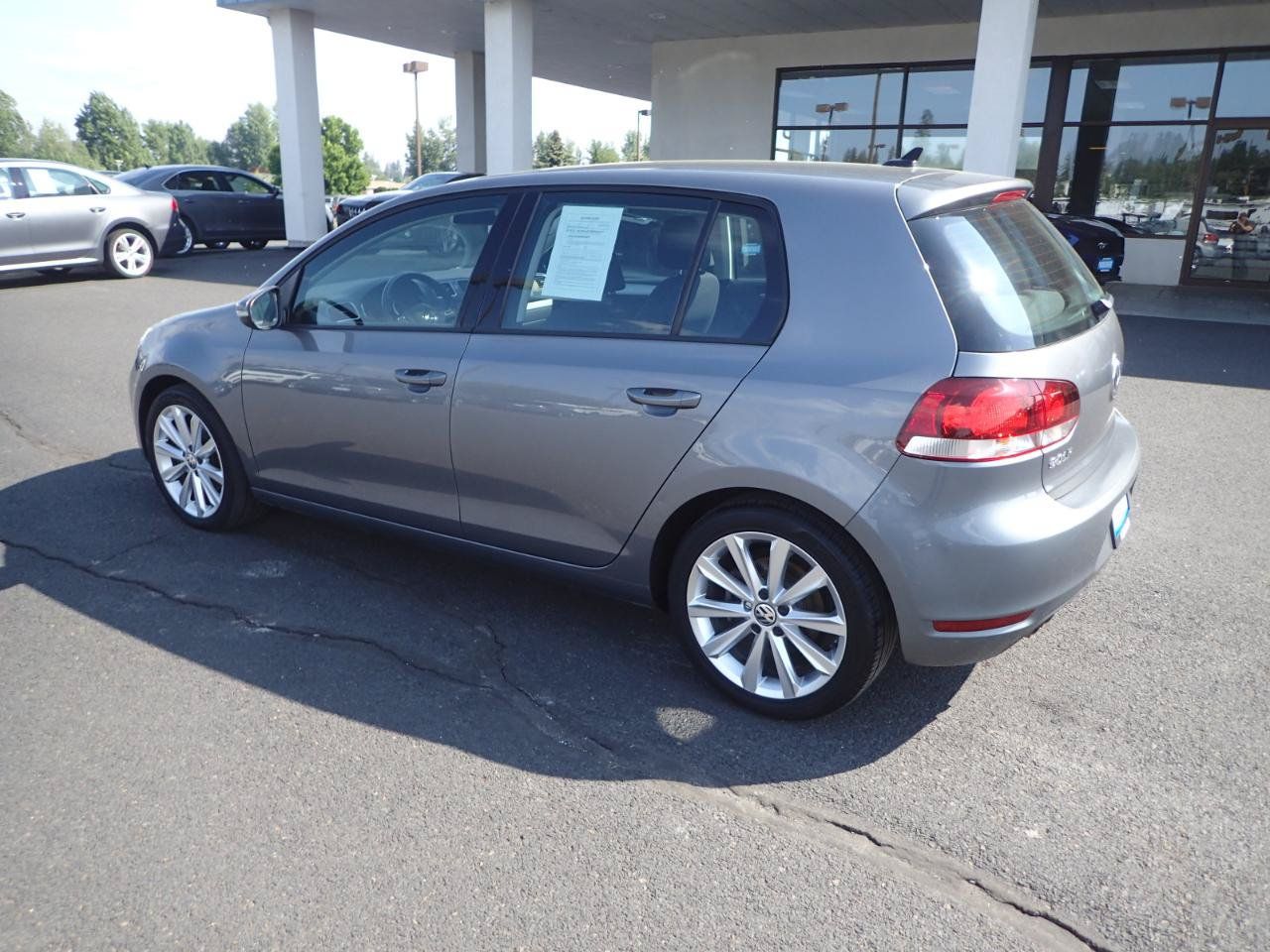 Used 2013 Volkswagen Golf TDI FWD image 3