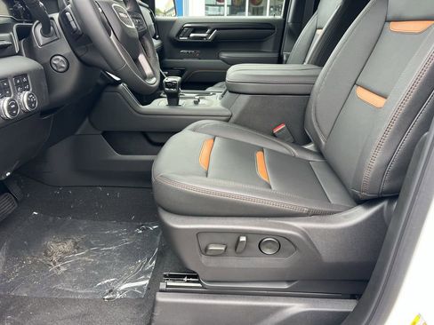 New 2025 GMC Sierra 1500 AT4 w/ Technology Package image 17