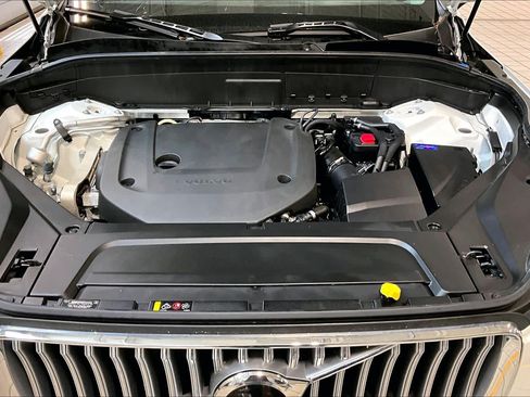 Certified 2023 Volvo XC90 B6 Plus w/ Protection Package Premier AWD/4WD image 29
