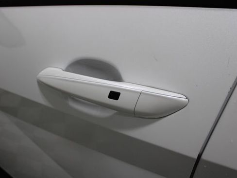 Used 2022 Hyundai Elantra SEL w/ Convenience Package image 14