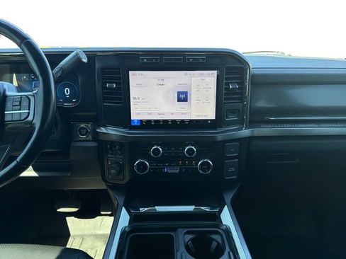 Used 2023 Ford F250 Lariat w/ Chrome Package image 16