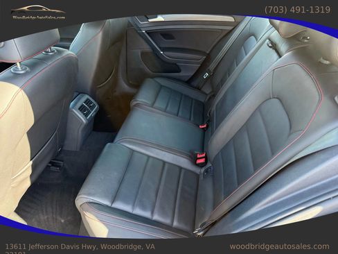 Used 2019 Volkswagen Golf 4-Door image 27