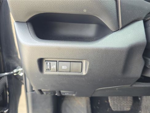 Used 2024 Toyota RAV4 LE AWD/4WD image 22