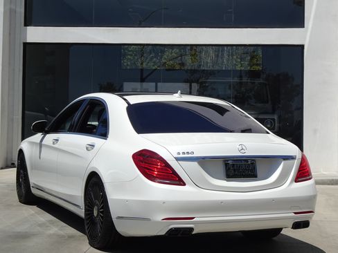 Used 2015 Mercedes-Benz S 550 Sedan image 4