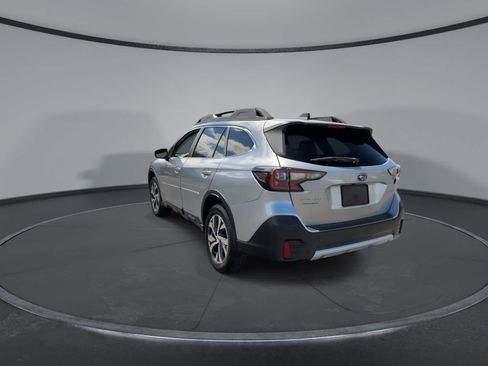 Used 2020 Subaru Outback Limited AWD/4WD image 6