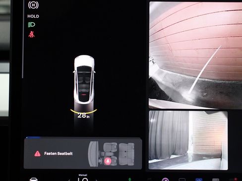 Used 2021 Tesla Model Y Long Range image 29