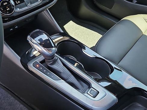 Certified 2025 Buick Envista Sport Touring w/ Convenience I Package FWD image 20