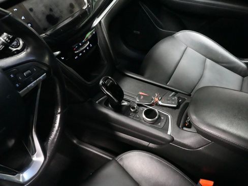 Used 2021 Cadillac XT6 Premium Luxury AWD/4WD image 4
