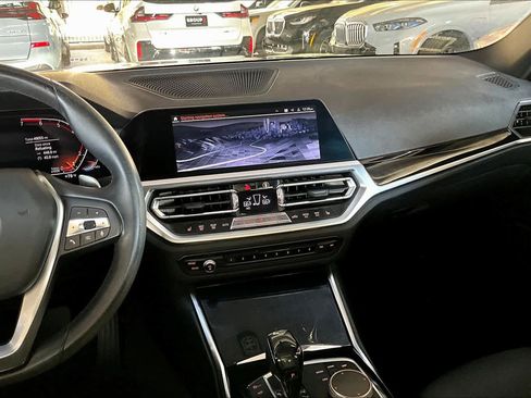 Used 2019 BMW 330i Sedan w/ Convenience Package image 6