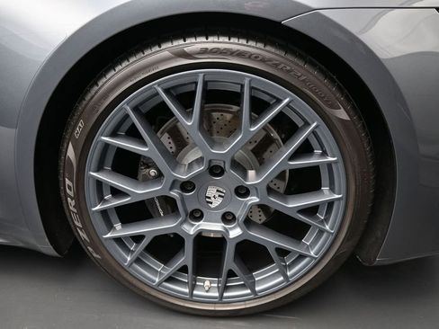 Used 2026 Porsche 911 Carrera T RWD image 9