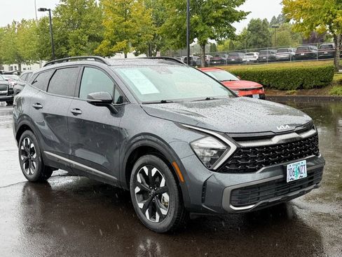 Used 2023 Kia Sportage X-Line AWD/4WD image 2