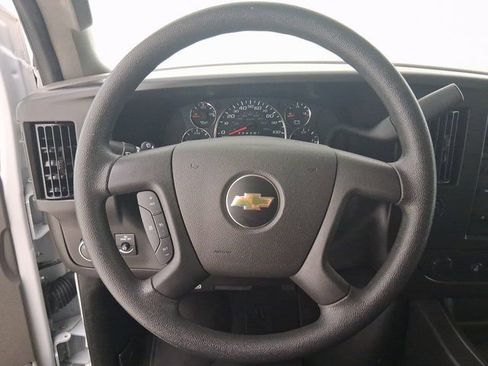 Used 2024 Chevrolet Express 3500 LT w/ LT Preferred Equipment Group image 21