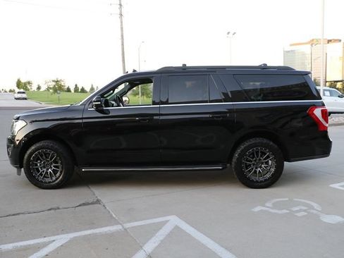 Used 2020 Ford Expedition Max XLT w/ Equipment Group 202A AWD/4WD image 4