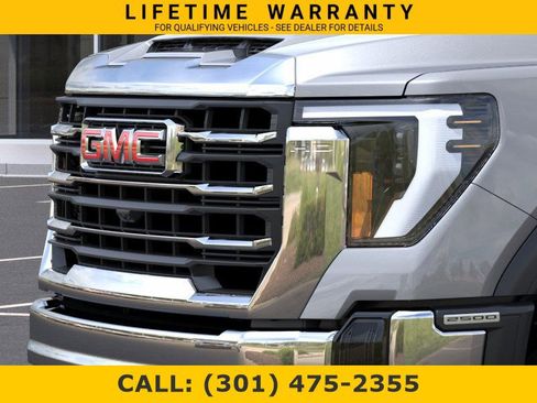New 2026 GMC Sierra 2500 SLT AWD/4WD image 13