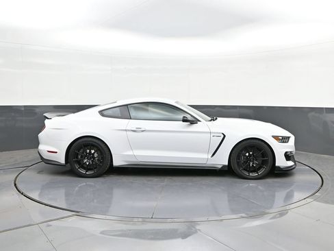 Used 2017 Ford Mustang Shelby GT350 RWD image 23
