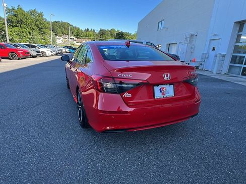 Used 2024 Honda Civic Touring image 6