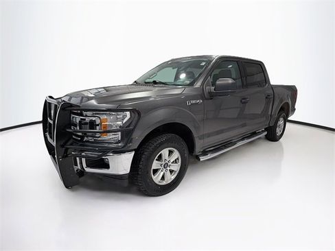 Used 2018 Ford F150 XLT image 3