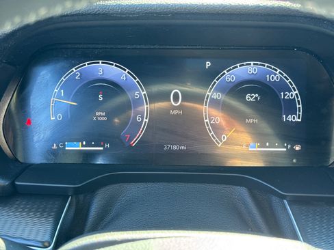 Used 2023 Jeep Grand Cherokee L Laredo image 18