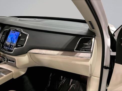 Certified 2023 Volvo XC90 B6 Ultimate AWD/4WD image 20