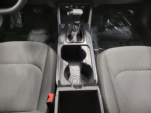 Used 2025 Kia K4 FWD image 18