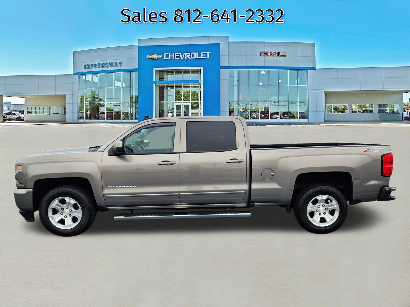 Used 2017 Chevrolet Silverado 1500 LT w/ All Star Edition AWD/4WD image 4