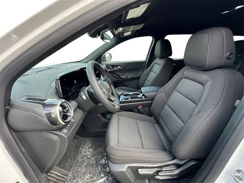 New 2026 Chevrolet Equinox LT image 9
