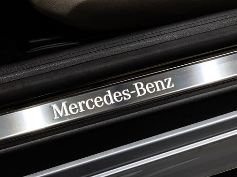 Used 2026 Mercedes-Benz CLE 450 4MATIC Cabriolet image 44