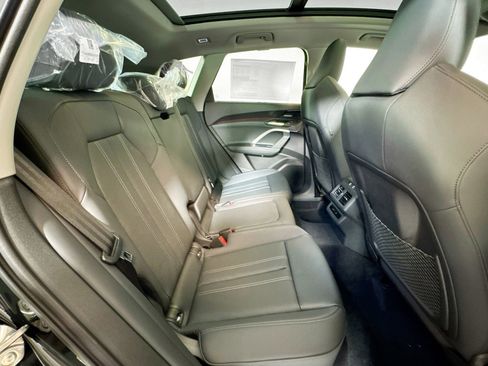 New 2025 Audi Q5 Premium Plus image 24