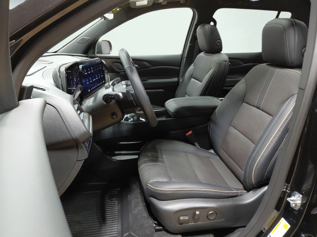 Used 2026 Chevrolet Traverse High Country w/ LPO, Floor Liner Package AWD/4WD image 31