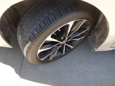 Used 2019 Toyota Corolla SE FWD image 18