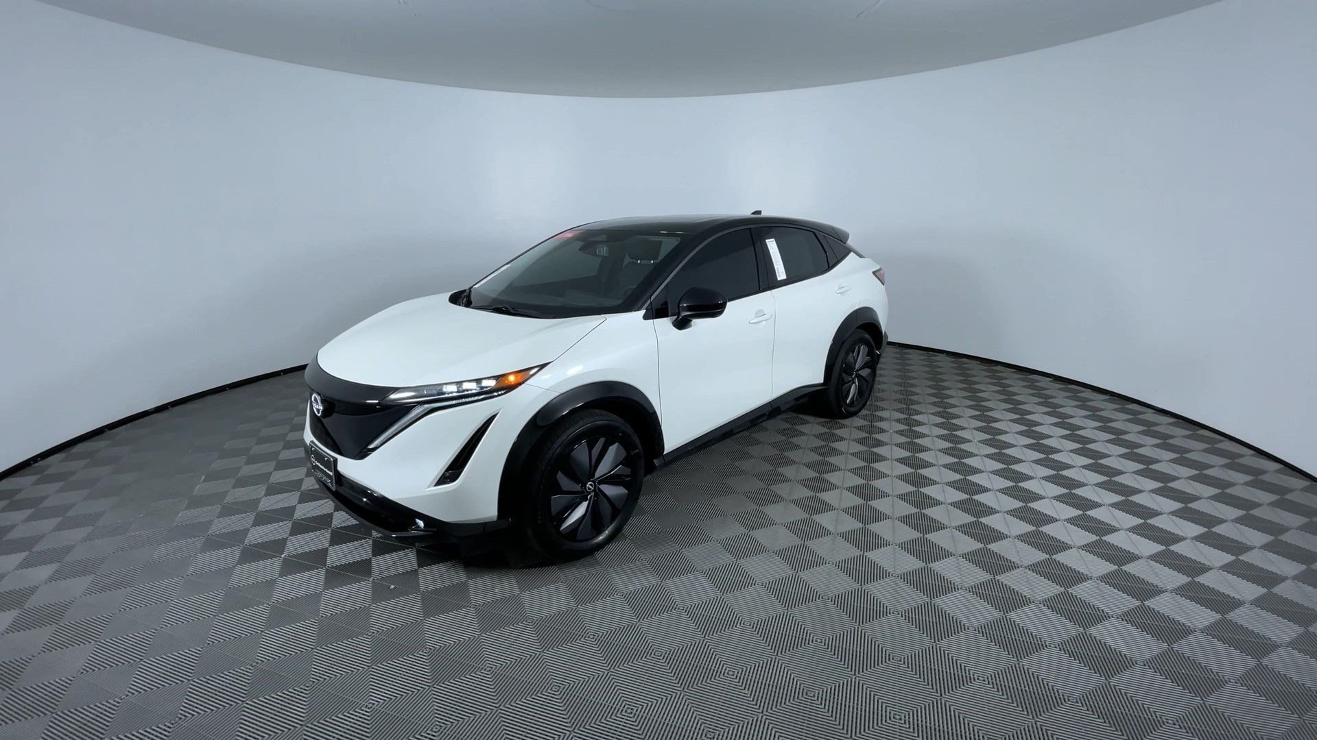 Certified 2024 Nissan Ariya AWD image 4