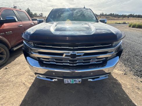Used 2019 Chevrolet Silverado 1500 LTZ w/ LTZ Plus Package AWD/4WD image 2