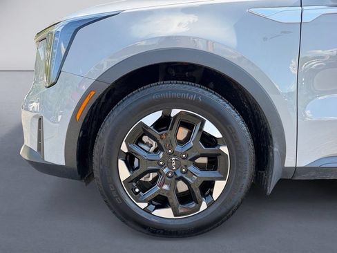 Used 2025 Kia Sorento S w/ Panoramic Sunroof Package FWD image 9