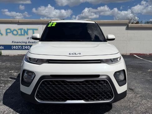 Used 2022 Kia Soul LX w/ Technology Package FWD image 2