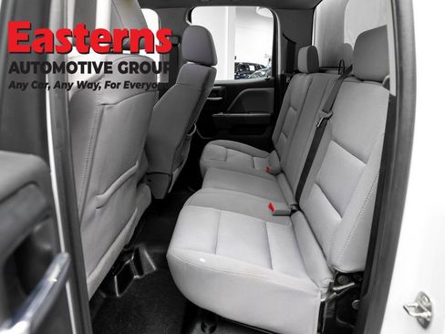 Used 2018 Chevrolet Silverado 1500 W/T RWD image 19