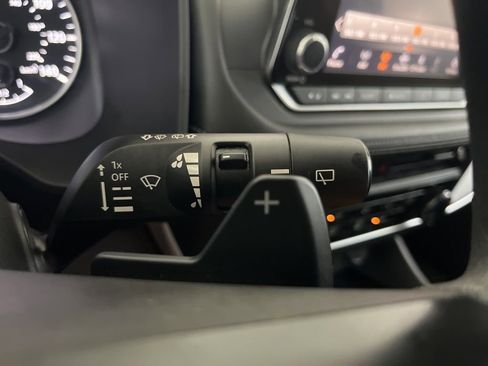 Used 2024 Nissan Rogue S AWD/4WD image 62