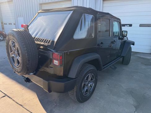 Used 2016 Jeep Wrangler Unlimited Sport image 5