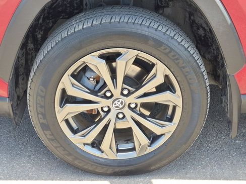 Used 2023 Toyota RAV4 XLE Premium AWD/4WD image 24