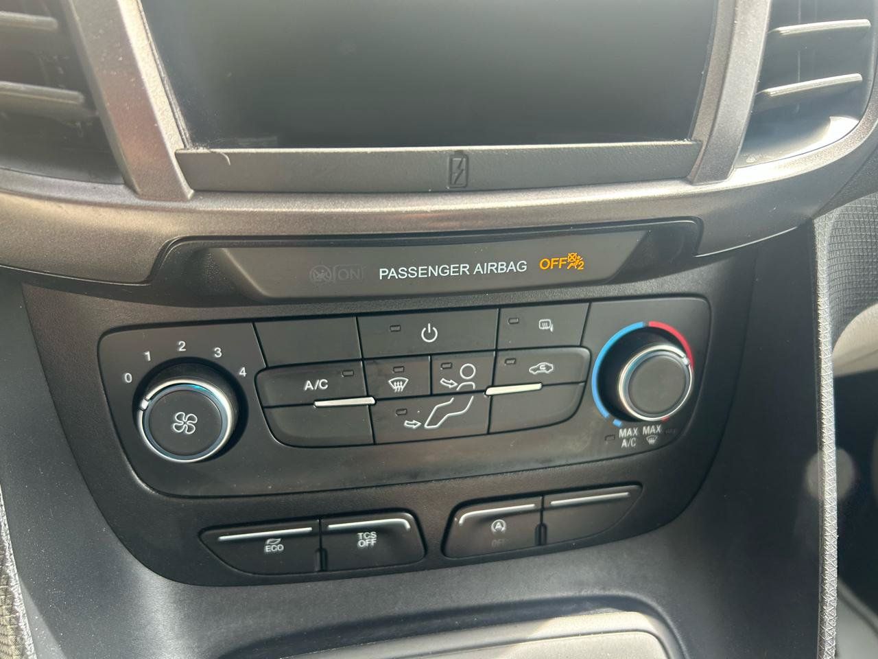 Used 2023 Ford Transit Connect XLT FWD image 15