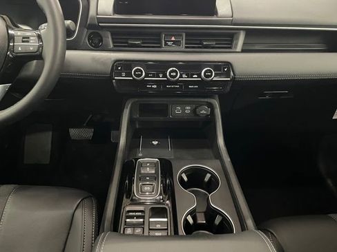 Certified 2025 Honda Pilot EX-L image 11