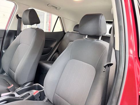 Used 2022 Hyundai Venue SE w/ Cargo Package FWD image 15