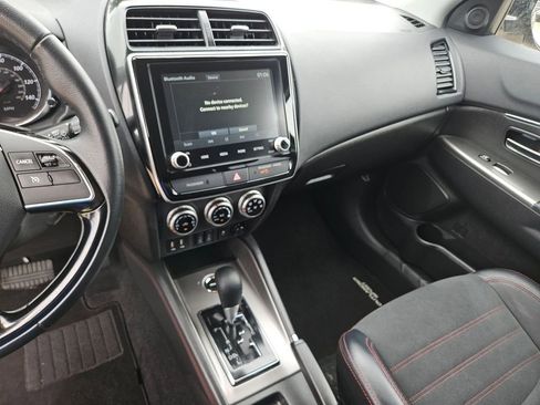 Used 2025 Mitsubishi Outlander Sport SE AWD/4WD image 20