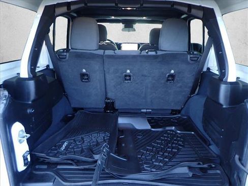 Used 2024 Jeep Wrangler Sport S image 8