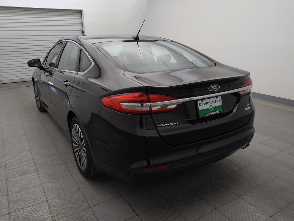 Used 2018 Ford Fusion SE w/ Fusion SE Technology Package FWD image 6