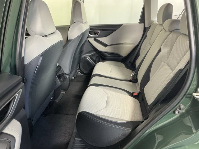 Used 2022 Subaru Forester AWD/4WD image 13