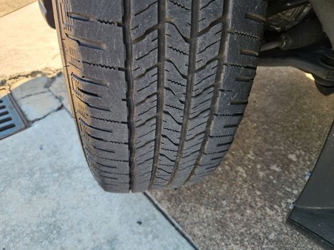 Used 2023 Toyota Highlander L image 12