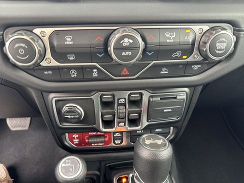 New 2026 Jeep Wrangler Unlimited Rubicon image 33