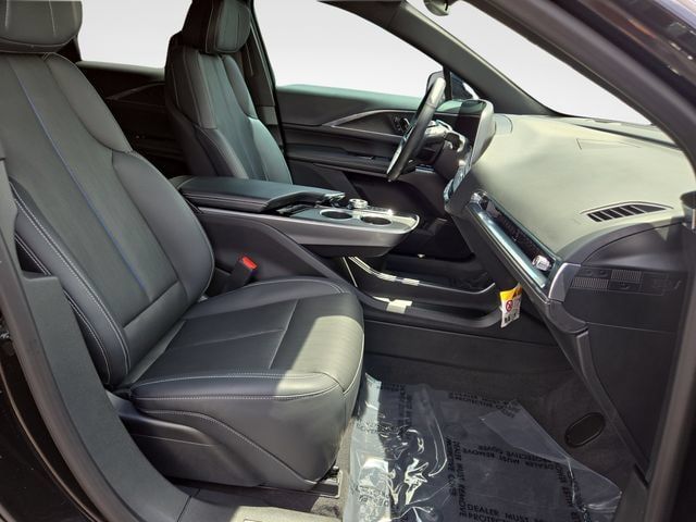 Certified 2024 Cadillac Lyriq Sport w/ LPO, Floor Liner Package AWD/4WD image 29